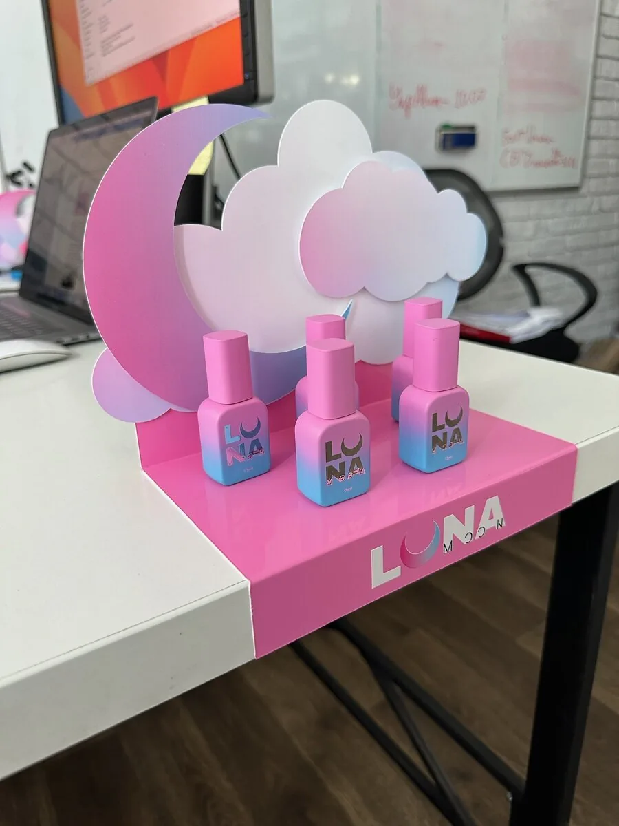 Брендована полкова система LUNA з LED підсвіткою